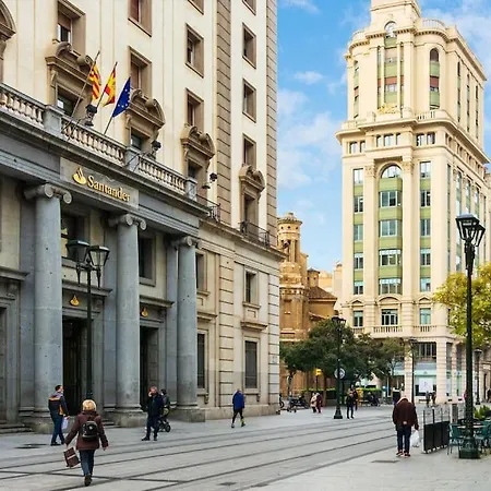 Pasaje De Giles * Zaragoza