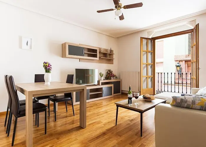 Pasaje De Giles Daire *